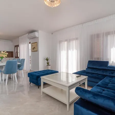 Oleandar Appartement Trogir