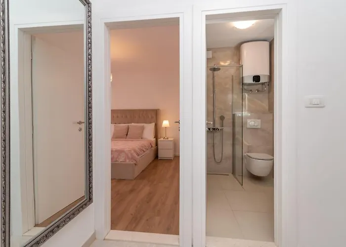 Oleandar Apartman Trogir